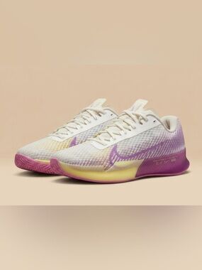 Nike Court Air Zoom Vapor 11 Women's Tennis Shoes size 9.5